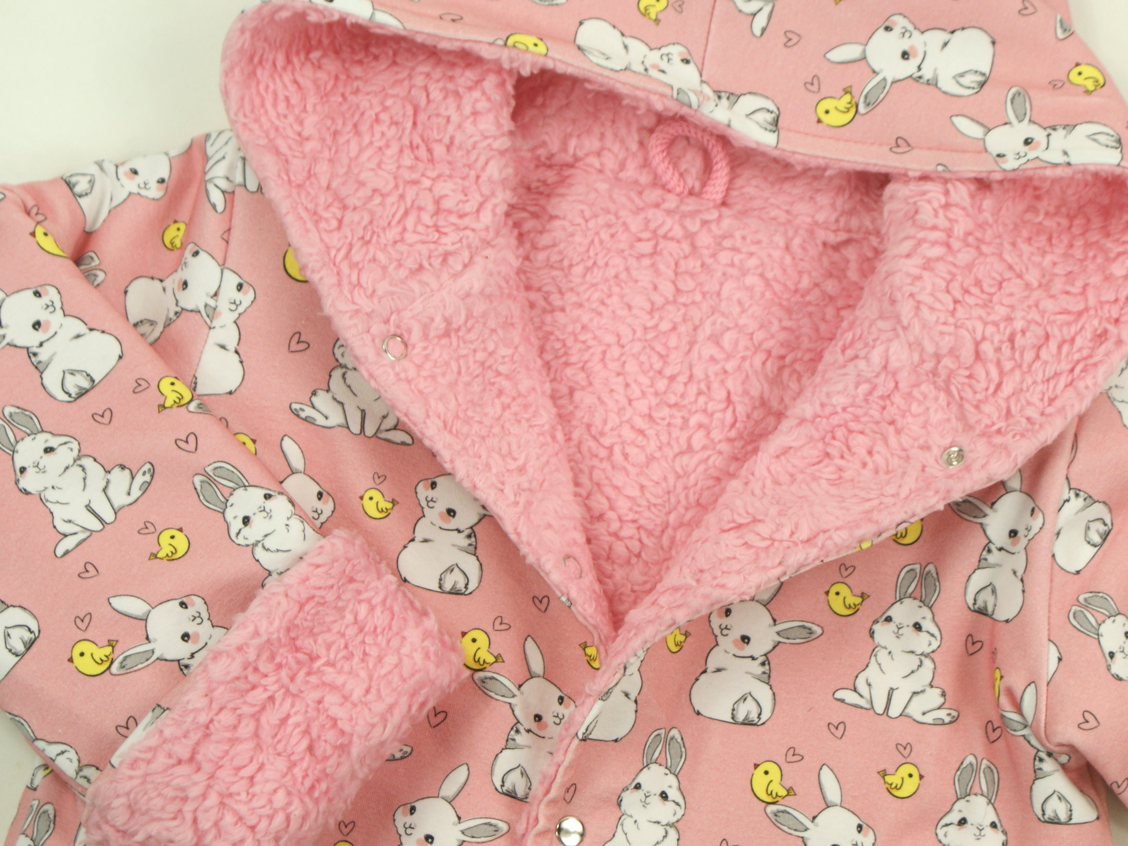 Babyjacke mit Kapuze "Kleiner Hase" rosa